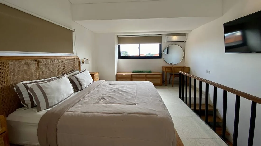 Karra Loft, 5